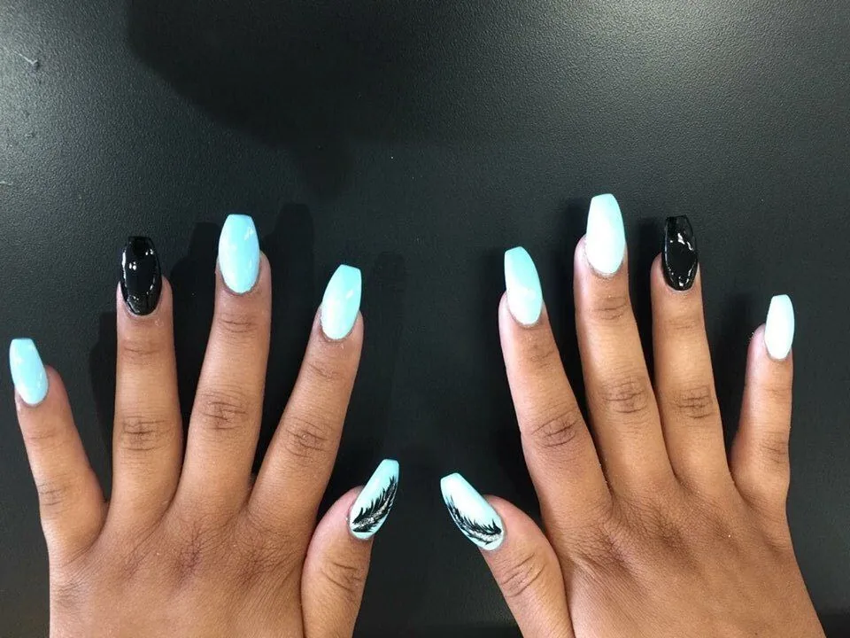 Acrylic nail art Best Nails Spalon Commack