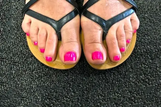 Pedicure services at Best Nails Spalon Commack NY